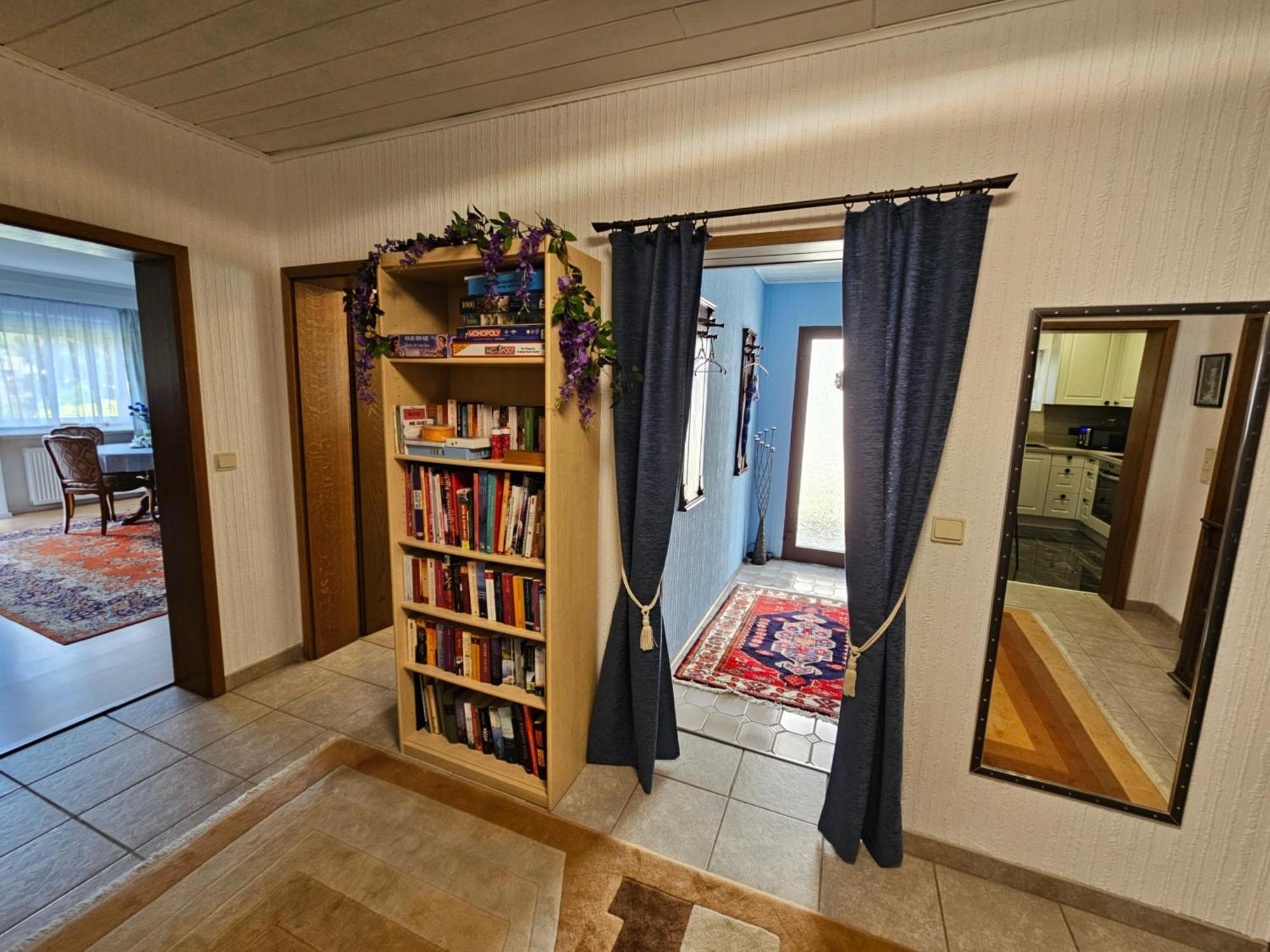 A Large Fully Furnished Private Apartment 莱茵河畔林茨 外观 照片